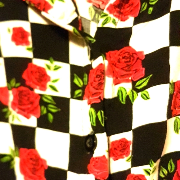 🇨🇦●SALE●Spencer's Checkered Button down Shirt - Picture 6 of 13